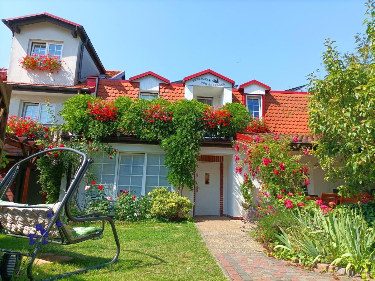 Pod Jaskolka Apartment Ustka Luaran gambar
